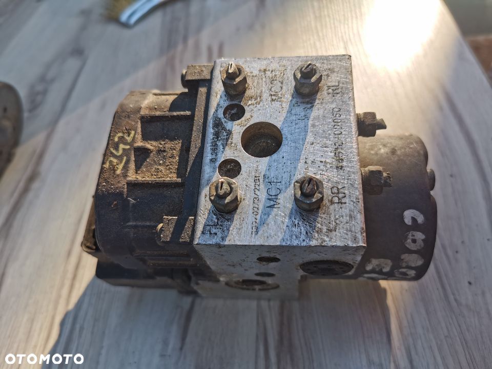 POMPA ABS Toyota Corolla E12 0265216850 - 1