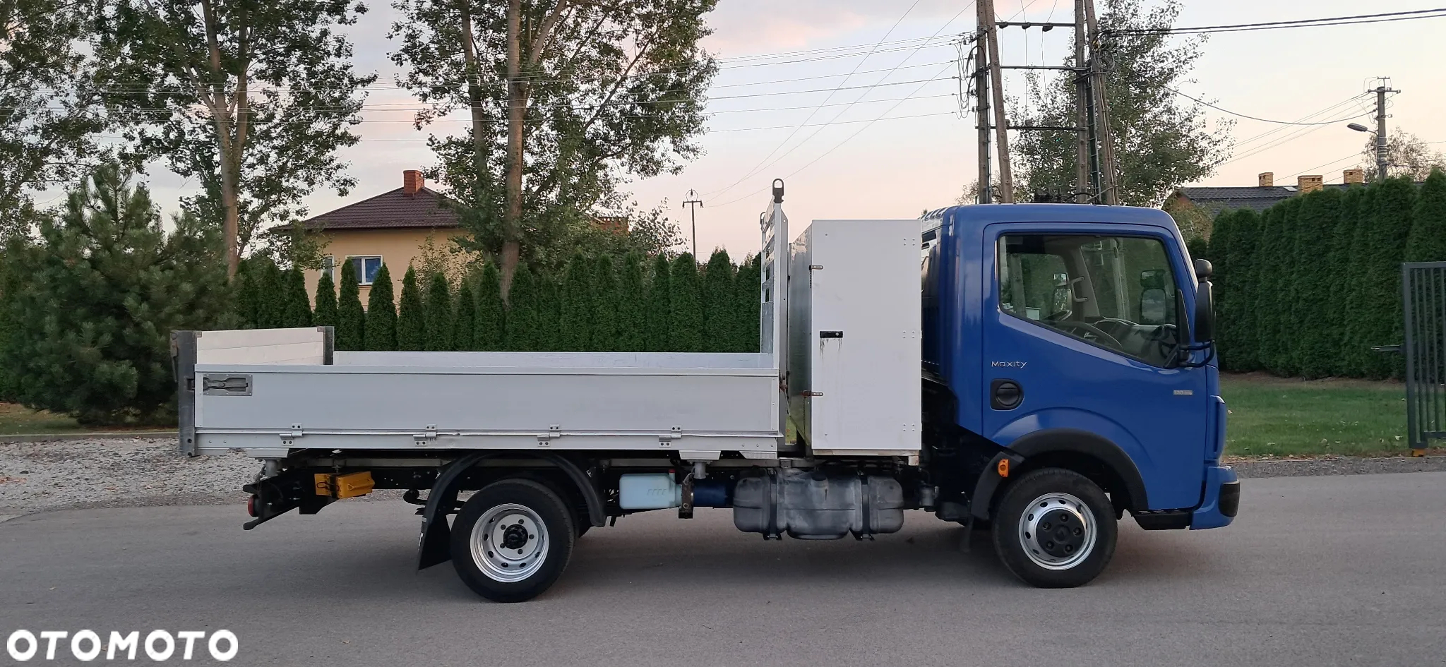 Renault Maxity 130.35 - 16