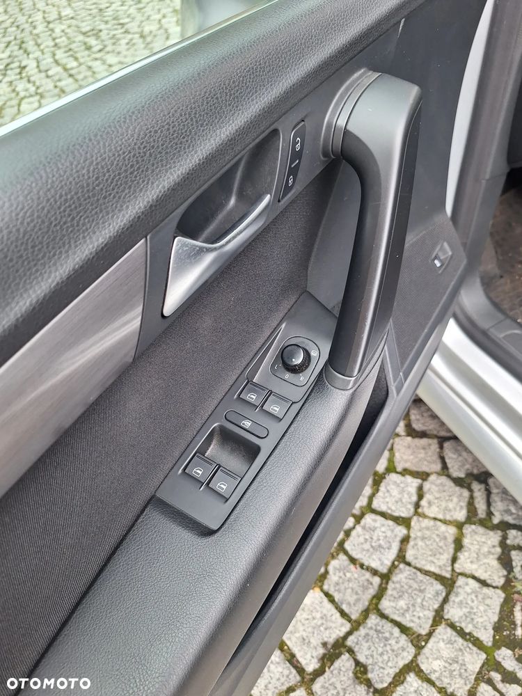 Volkswagen Passat Variant 2.0 Blue TDI DPF Comfortline - 22