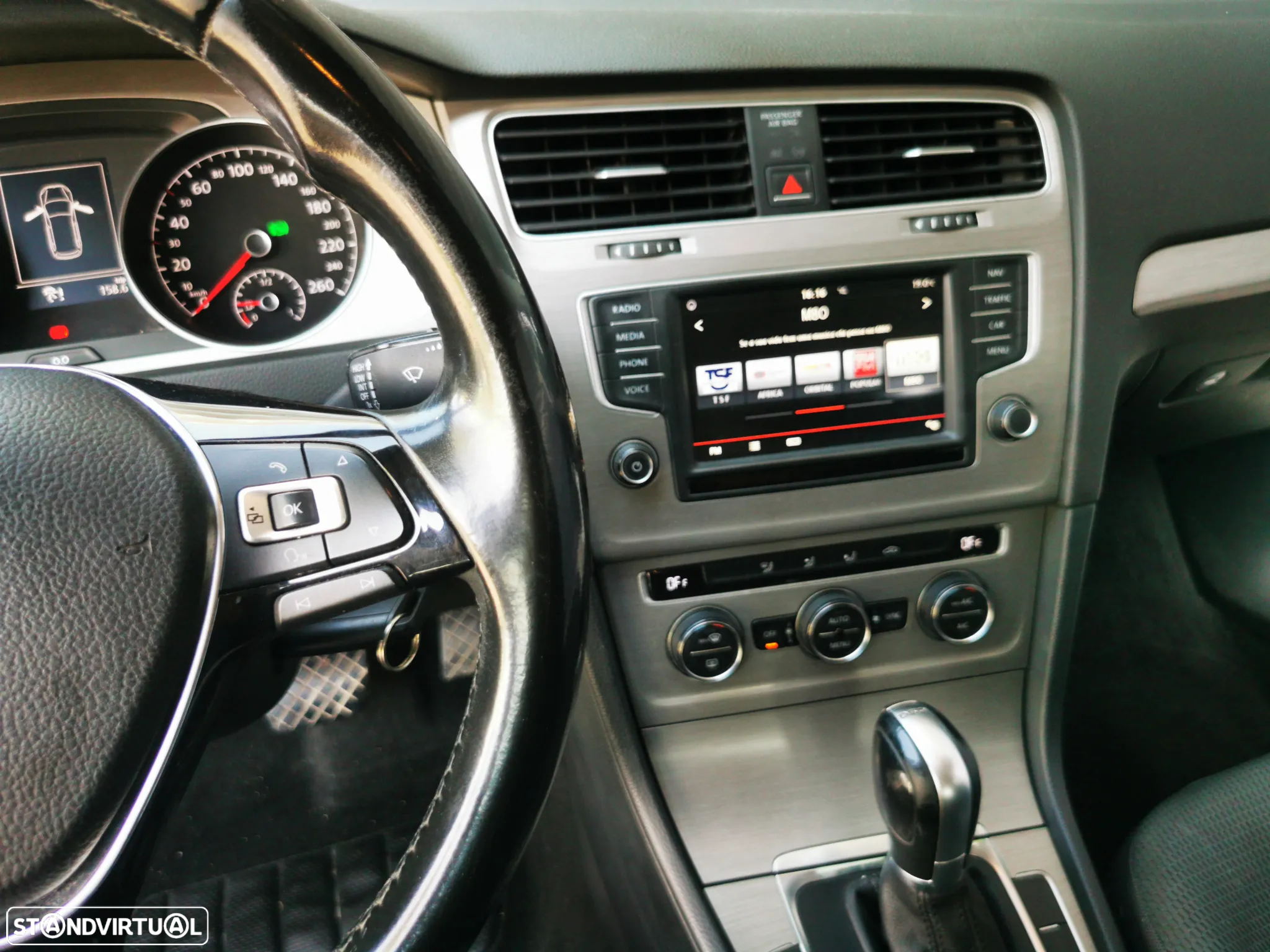 VW Golf Variant 1.6 TDi BlueMotion DSG Comfortline - 8