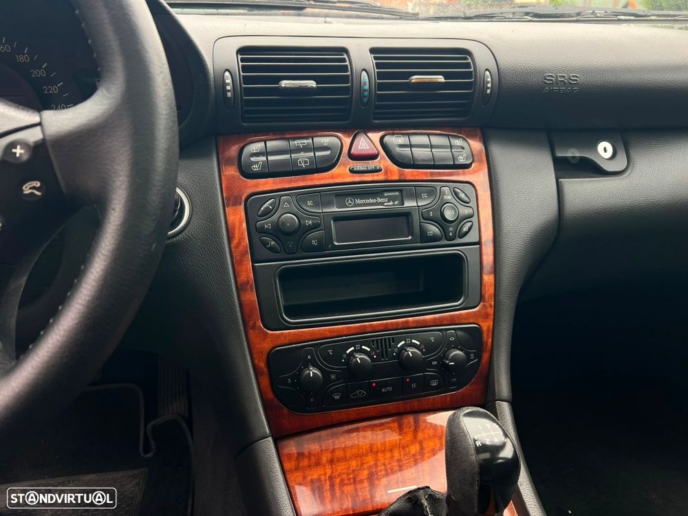 Mercedes-Benz A 140 Classic - 13