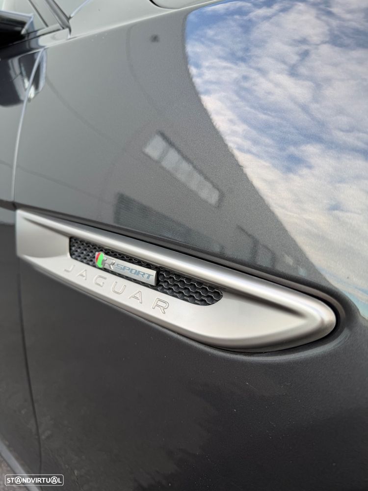 Jaguar XF 3.0 TDV6 R-Sport - 8
