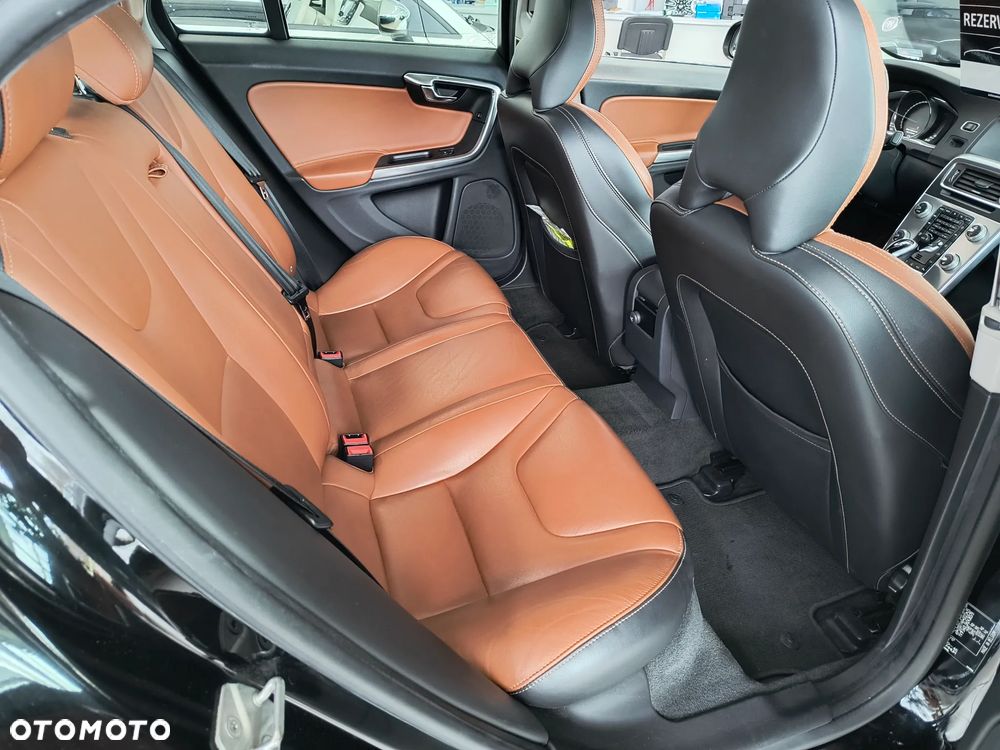 Volvo S60 T5 Drive-E Momentum - 8