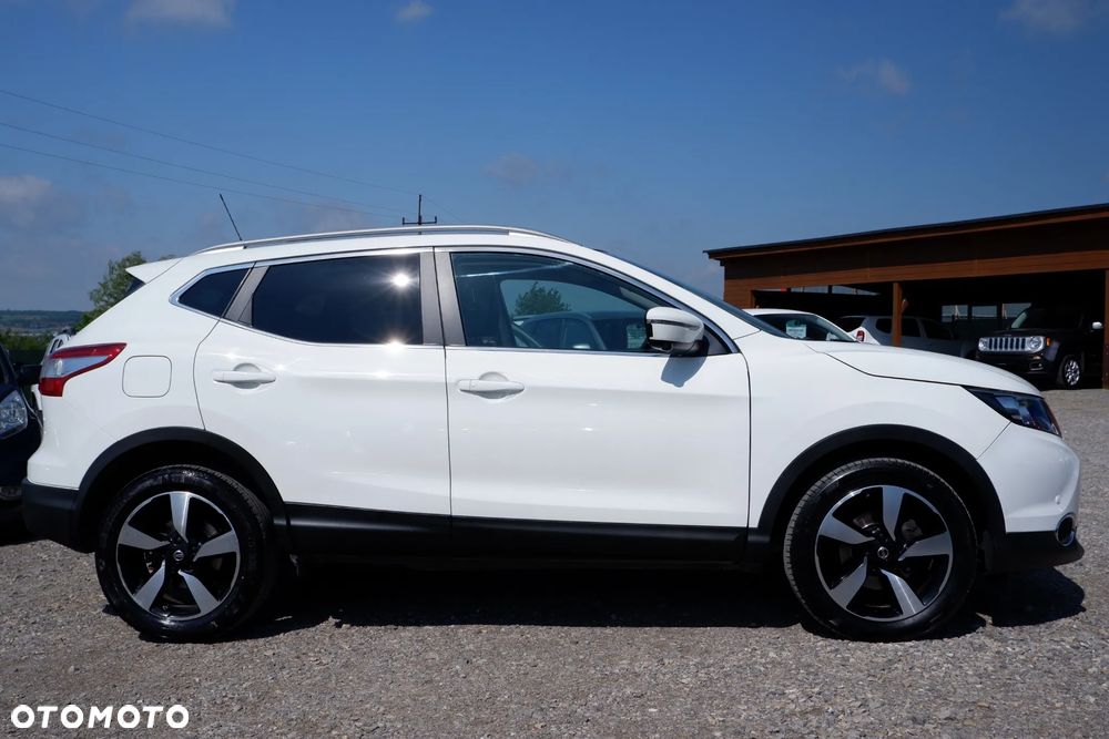 Nissan Qashqai 1.6 dCi Xtronic N-Connecta - 31