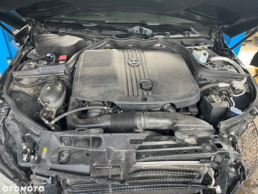 Mercedes-Benz Klasa C 200 CDI DPF (BlueEFFICIENCY) Avantgarde - 17