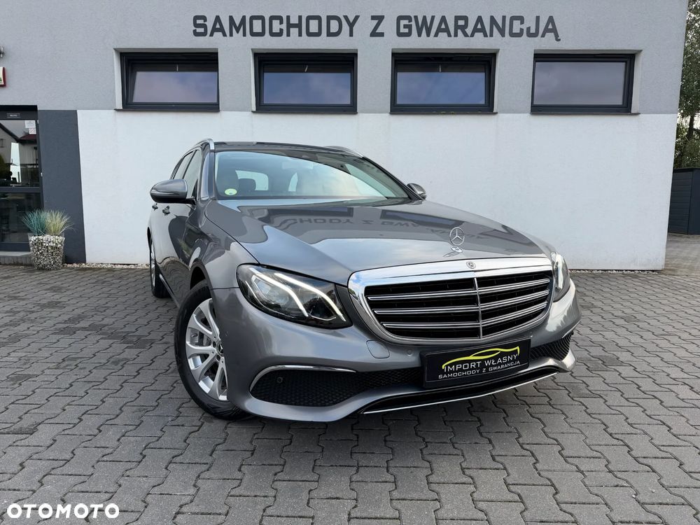 Mercedes-Benz Klasa E 220 d 4-Matic 9G-TRONIC - 40