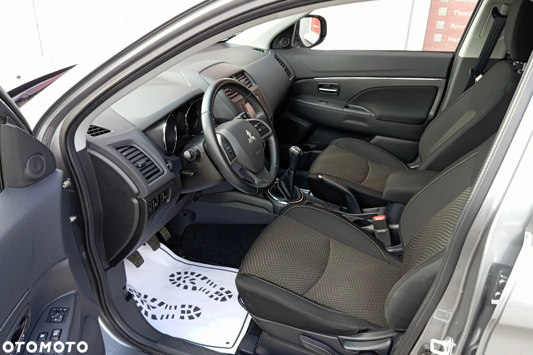 Mitsubishi ASX - 19