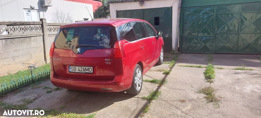 Peugeot 5008 - 2