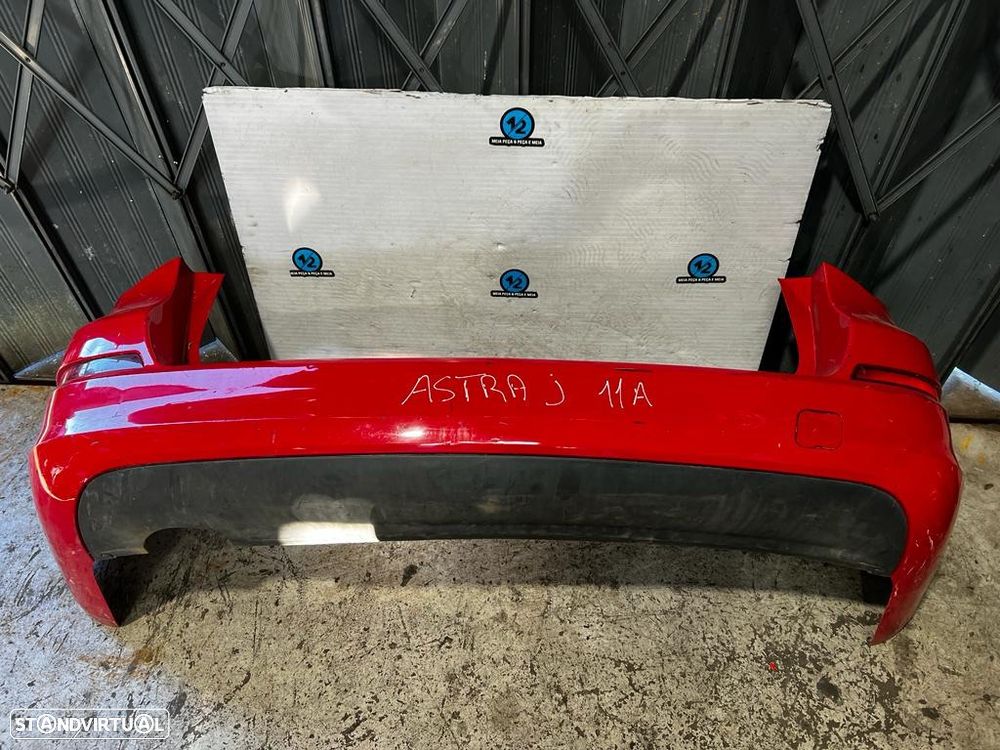 Parachoques traseiro Opel Astra J de 2011 - 1