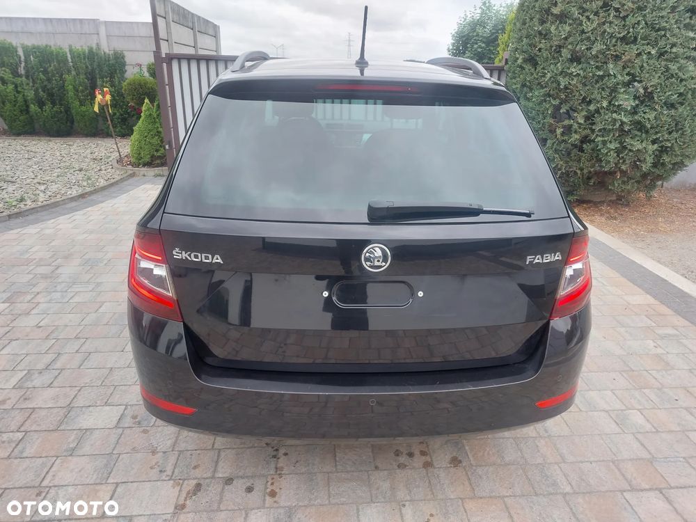 Skoda Fabia - 12