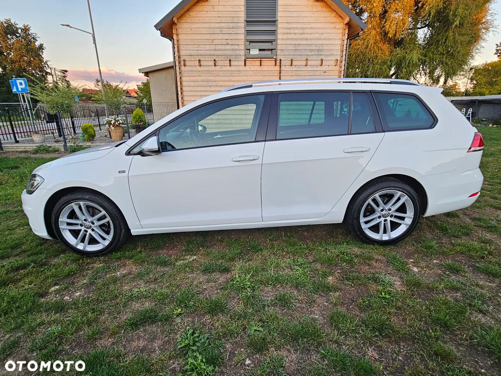 Volkswagen Golf - 8