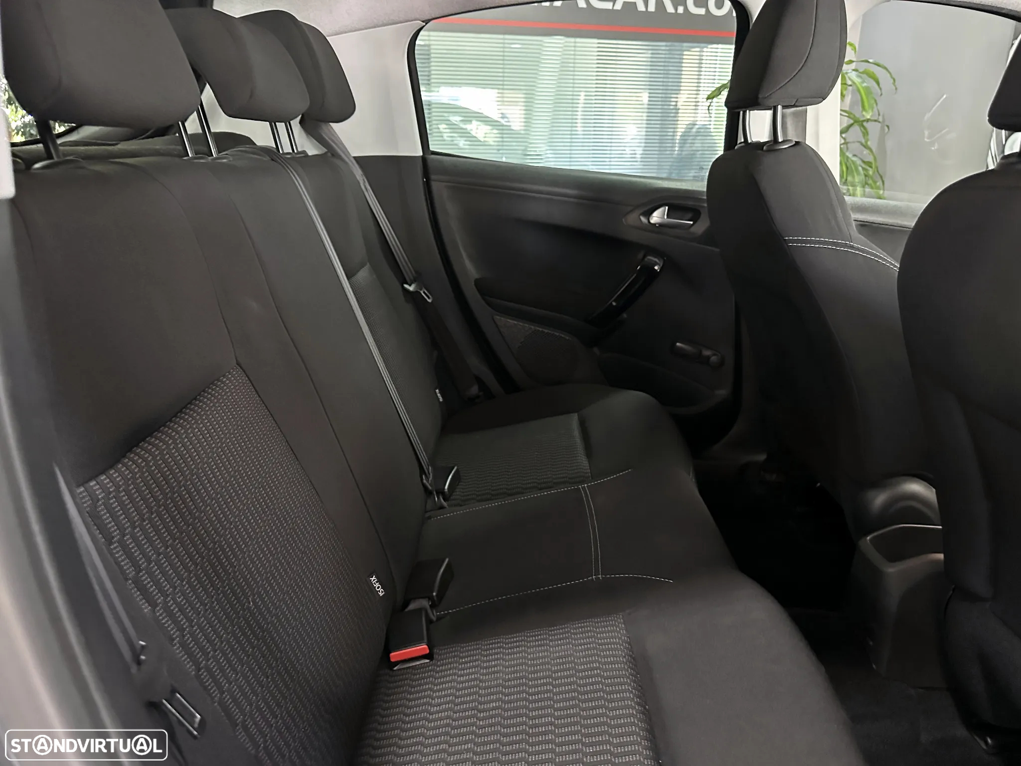 Peugeot 208 1.2 PureTech Style - 16