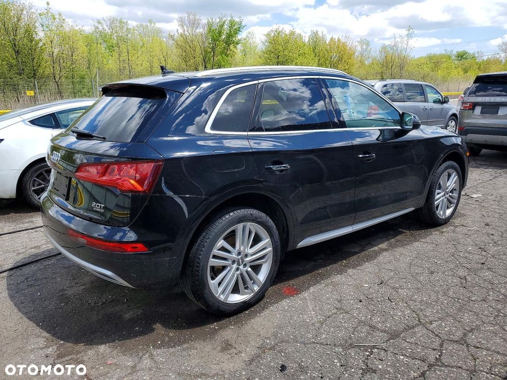 Audi Q5 2.0 TFSI Quattro S tronic design - 4