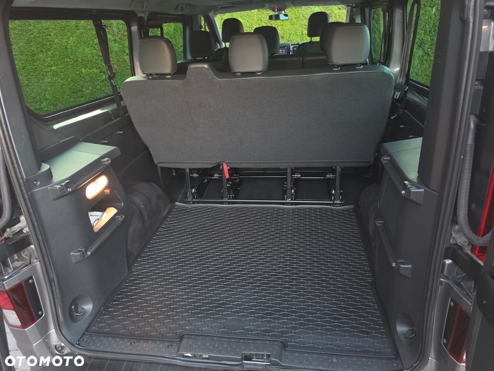 Opel Vivaro - 24