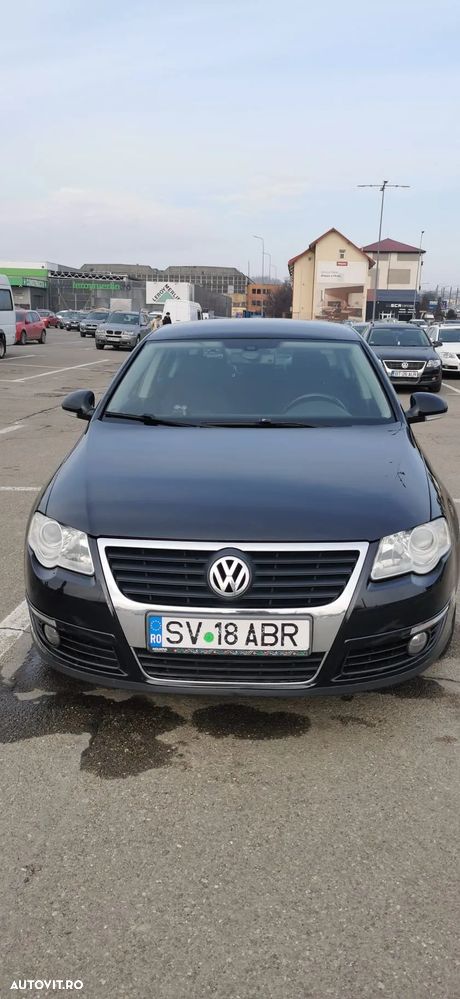 Volkswagen Passat 1.6 FSI Sportline - 1