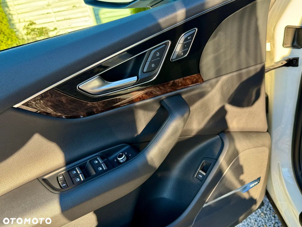 Audi Q7 55 TFSI quattro tiptronic - 19