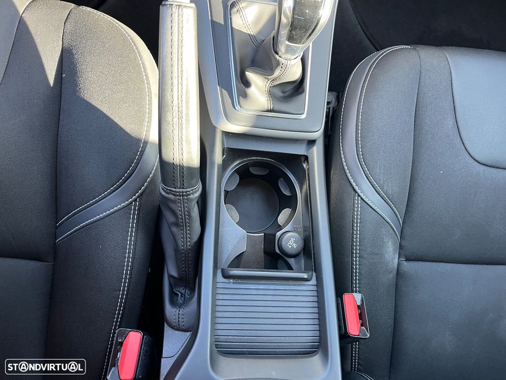 Volvo V40 2.0 D3 Momentum - 30