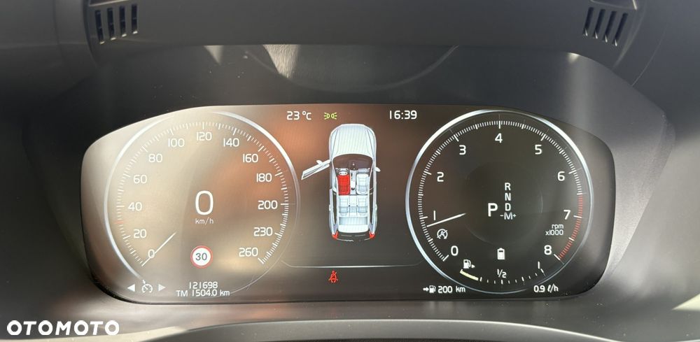 Volvo XC 60 B4 B Momentum - 13