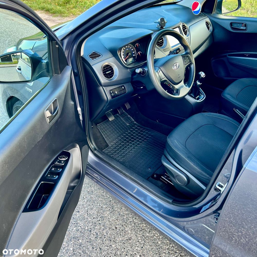 Hyundai i10 1.0 YES Silver - 7