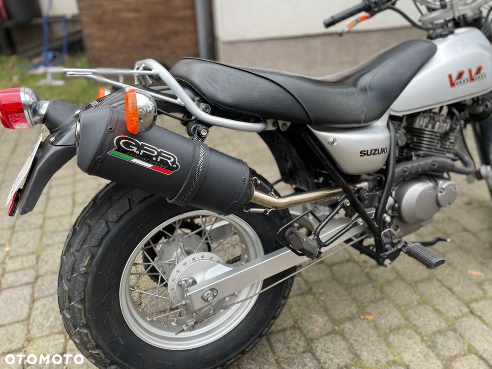 Suzuki RV - 3