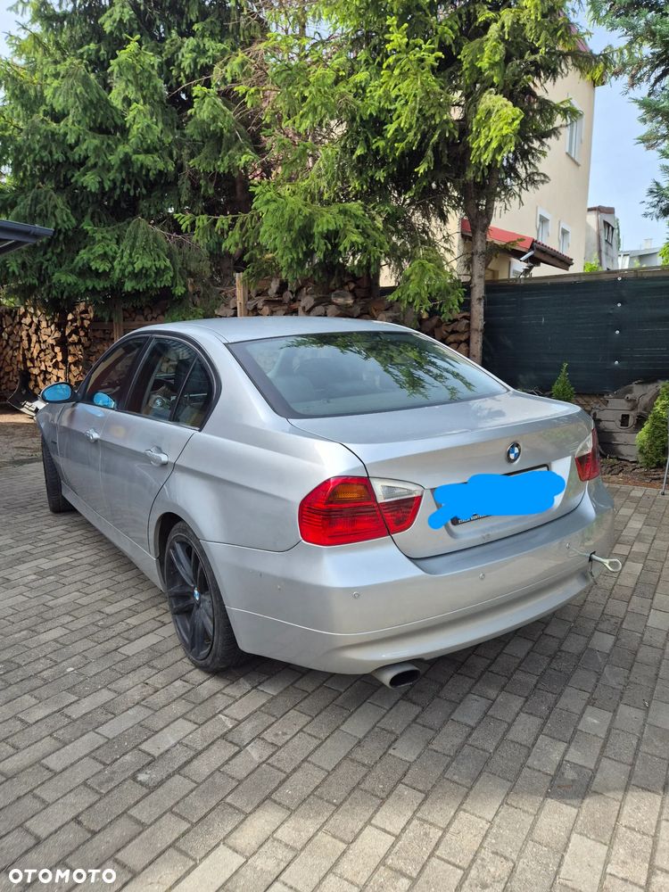 BMW Seria 3 318d - 1