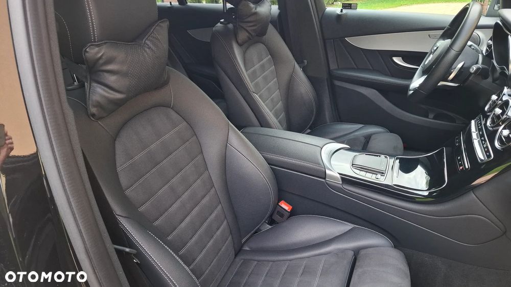 Mercedes-Benz GLC - 21