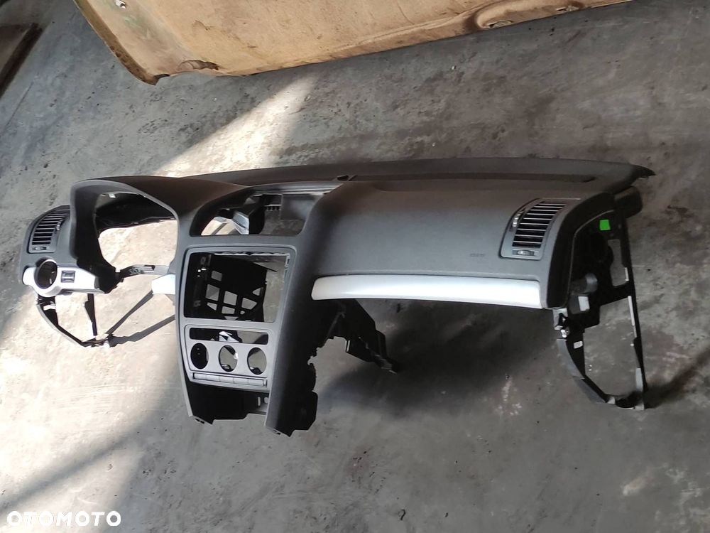 ZESTAW POSTRZAŁOWY  SKODA OCTAVIA II 1Z1857007 1K0909605S - 7