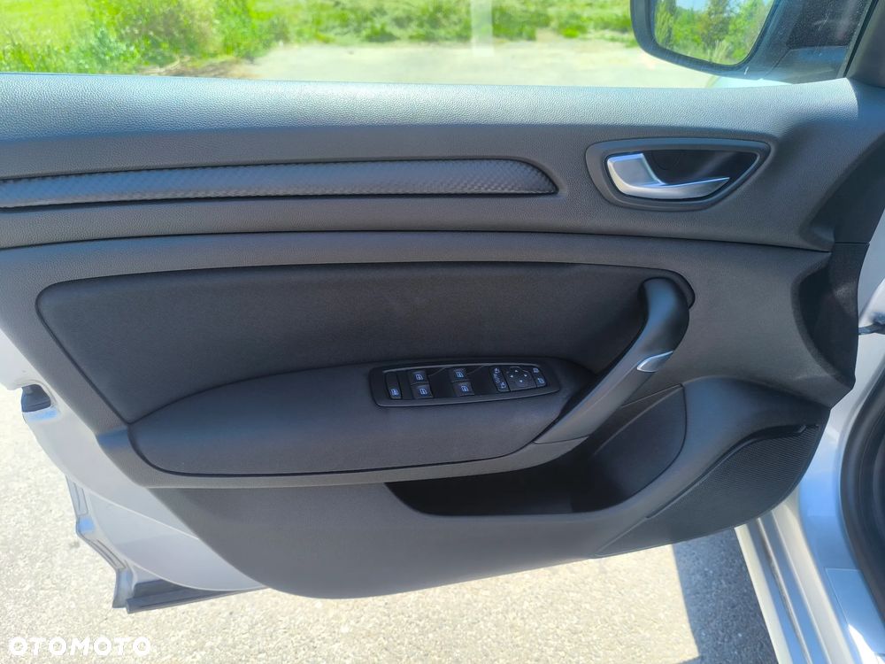 Renault Megane 1.3 TCe FAP Limited EDC - 10