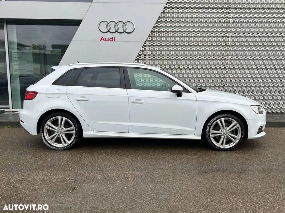 Audi A3 40 e-tron Sportback S tronic sport - 3