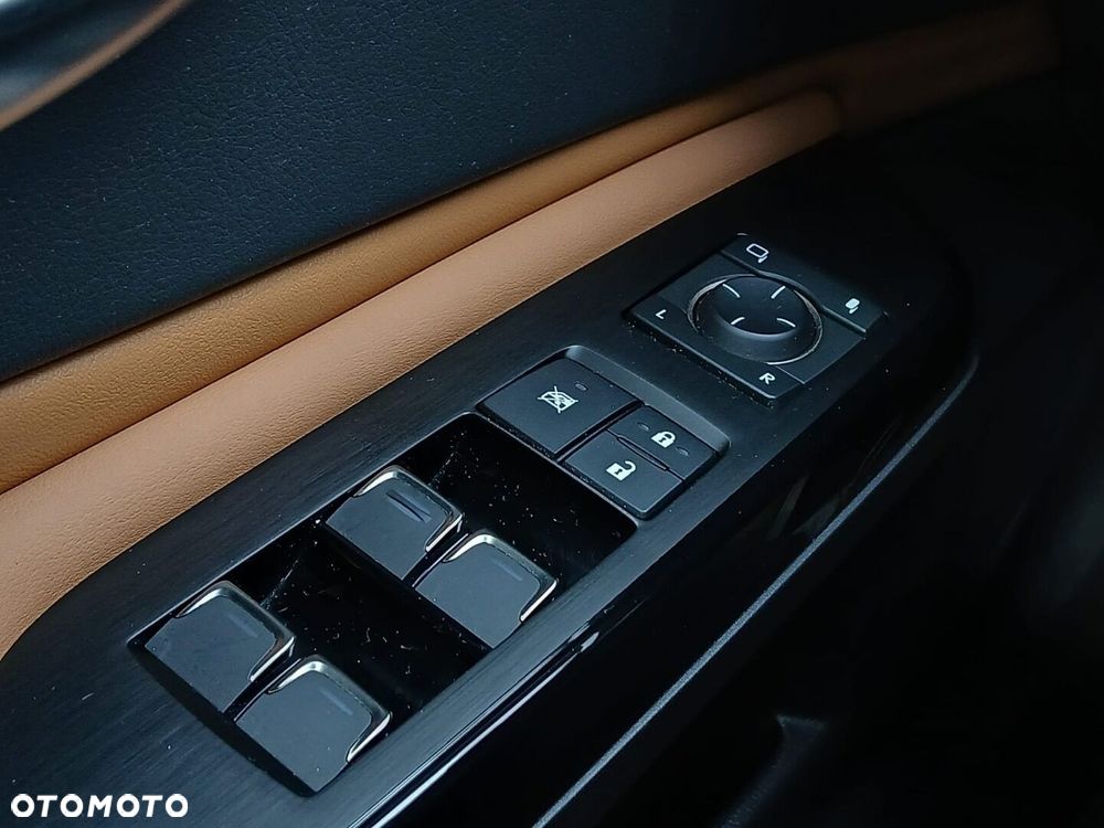Lexus ES 300h Business Edition - 35
