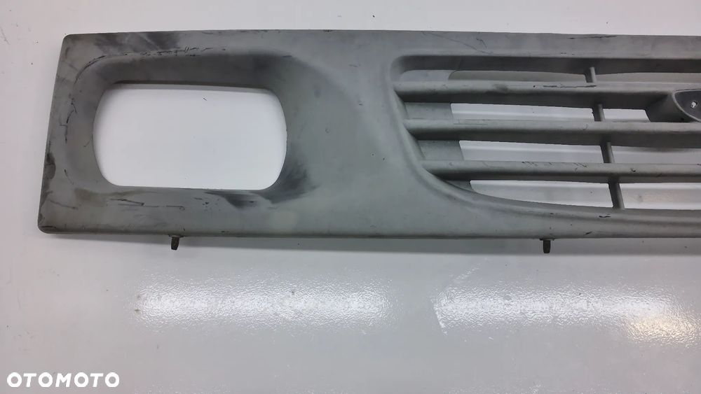 Daewoo Lublin Atrapa Grill - 2