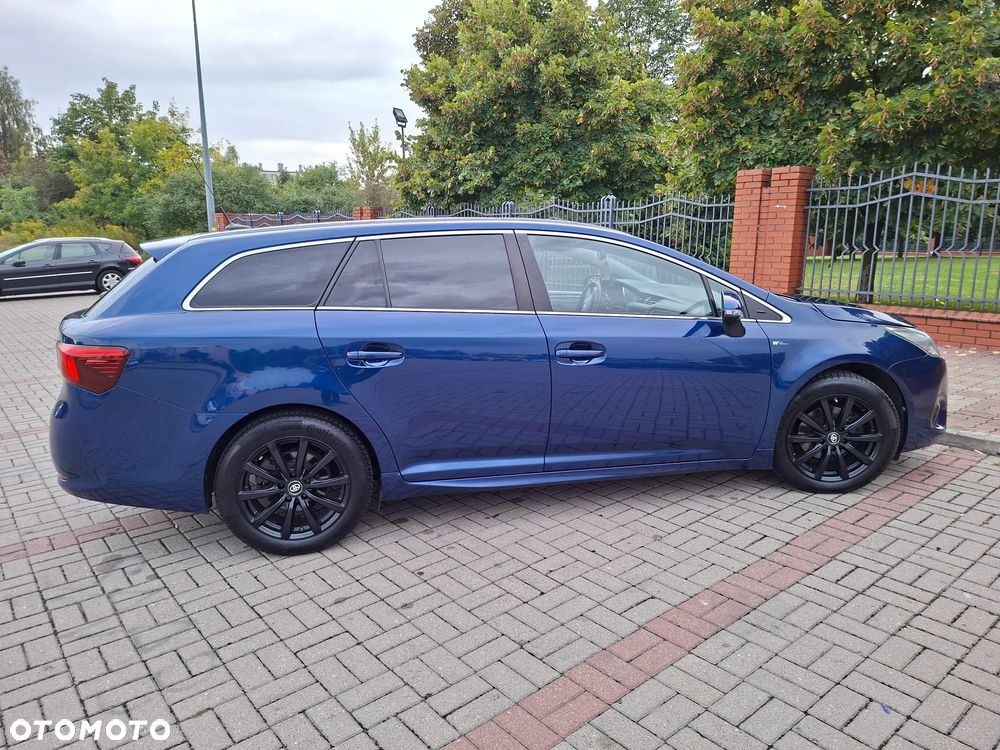 Toyota Avensis 2.0 Prestige MS - 8