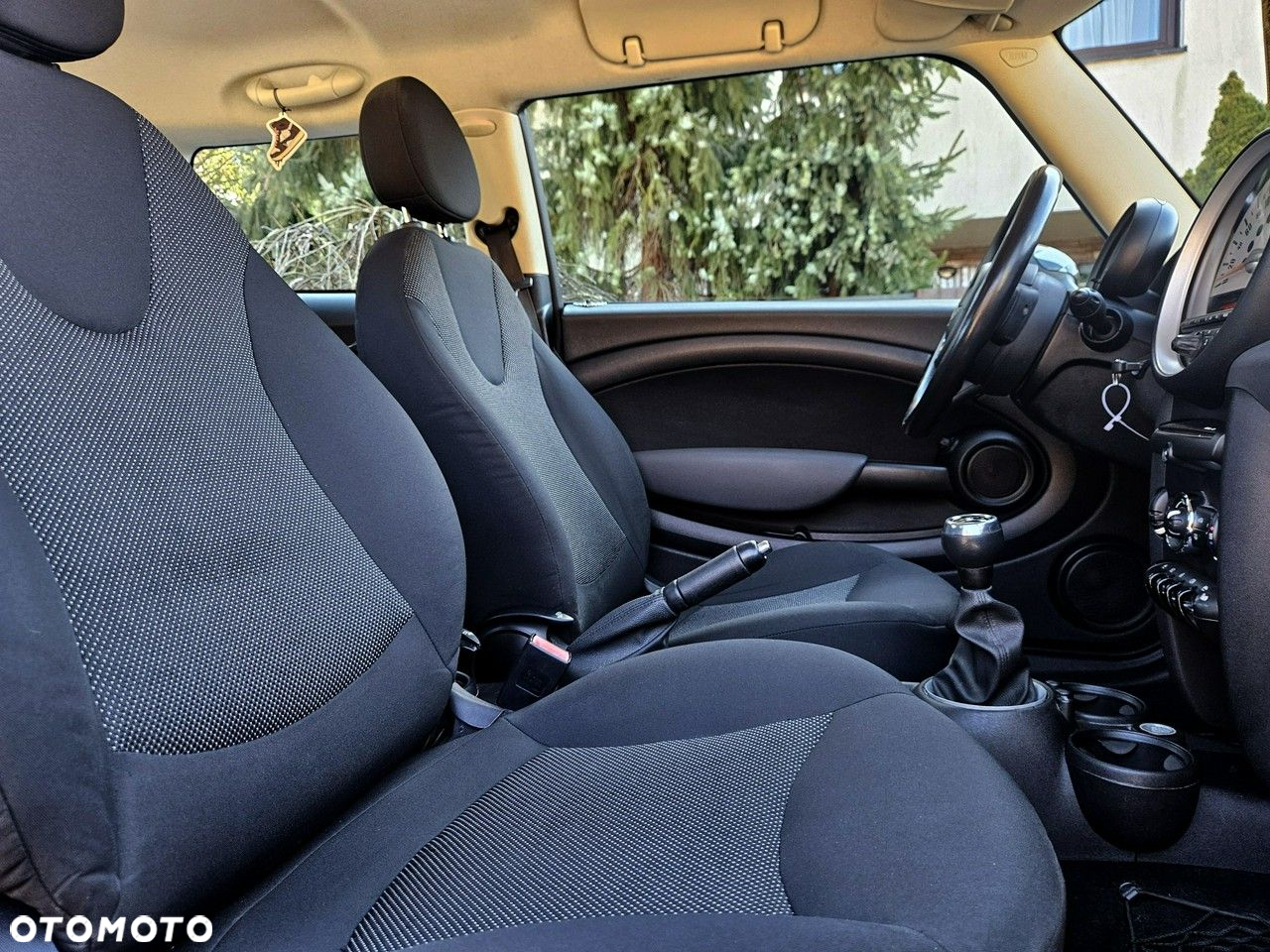 MINI ONE Standard - 7