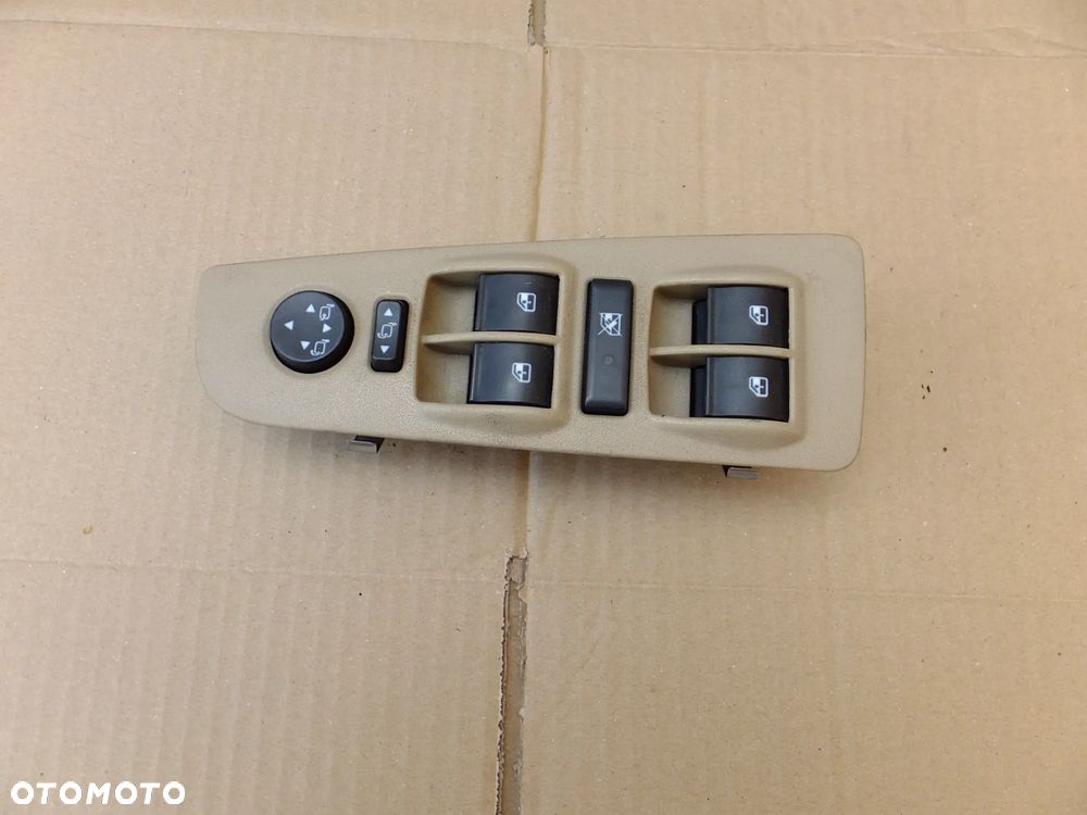 panel przełącznik szyb lusterek lancia delta III 2012r - 1