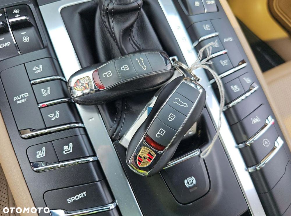 Porsche Macan Standard - 9