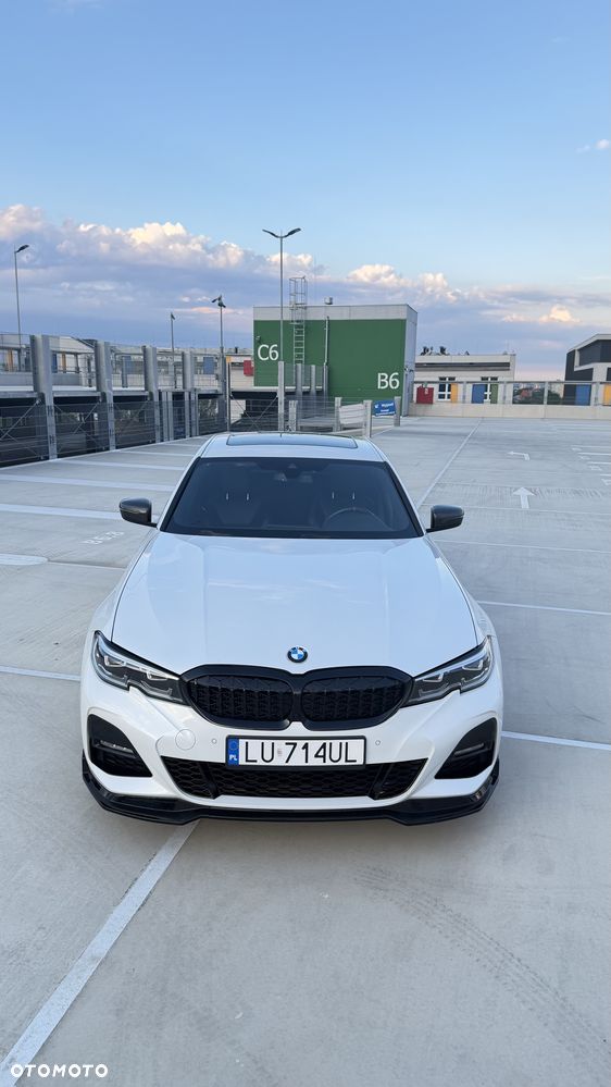 BMW Seria 3 318i - 5
