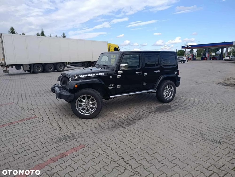 Jeep Wrangler 3.6 Unlim Sahara - 2