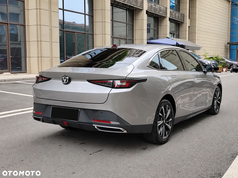 Changan UNI-V - 9
