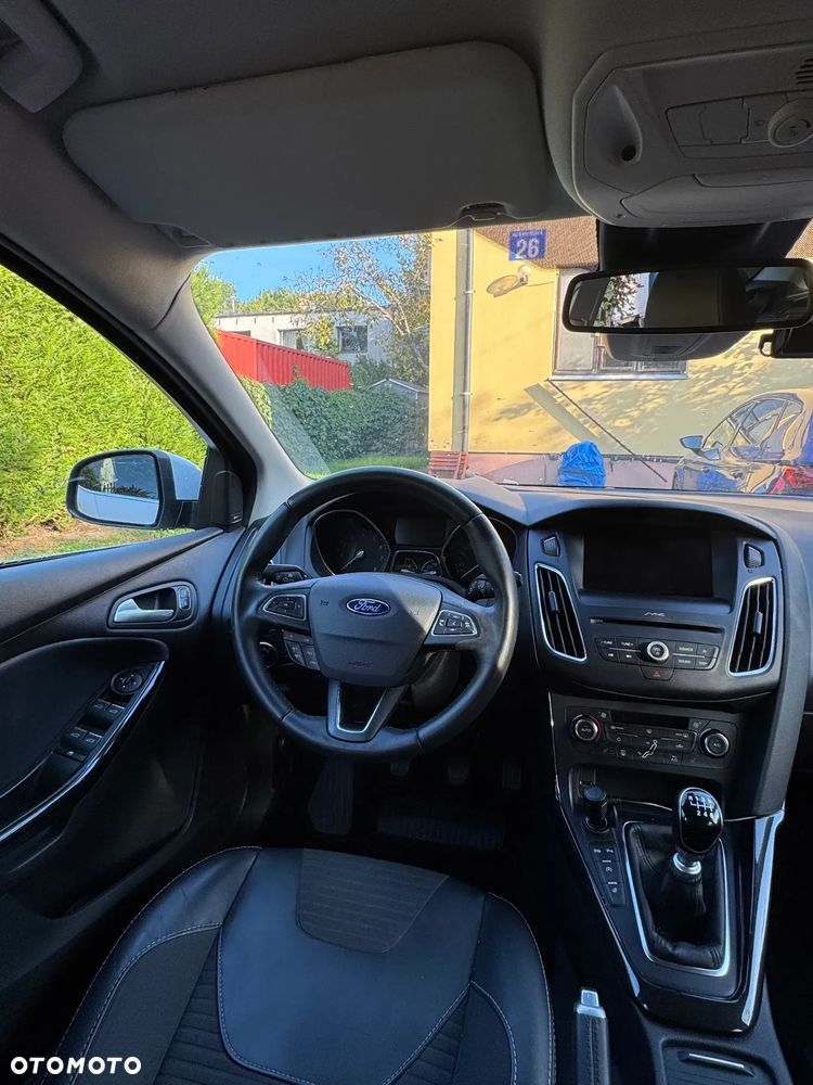 Ford Focus 1.5 EcoBoost ST-Line Business - 20