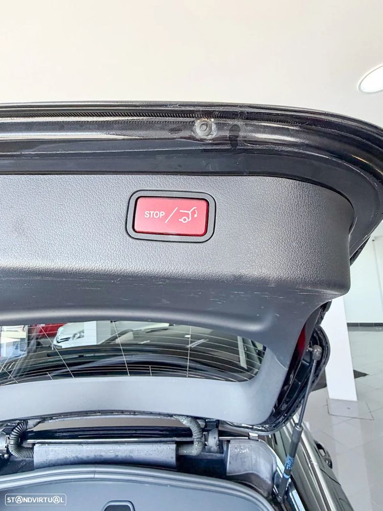 Mercedes-Benz C 300 e T 9G-TRONIC AMG Line - 12