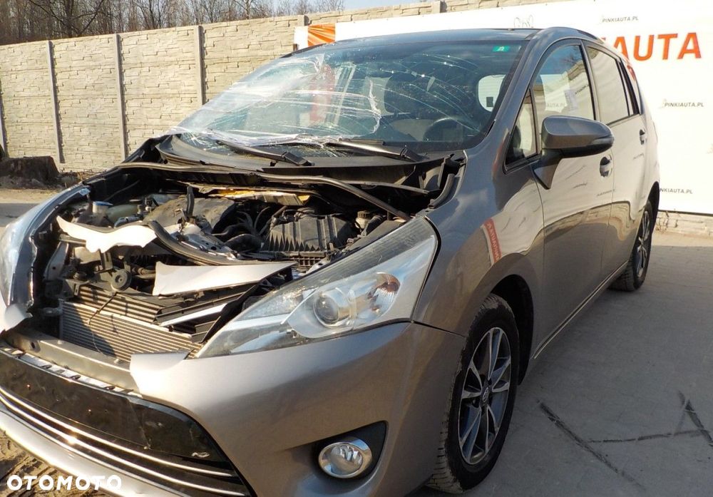 Toyota Verso - 10