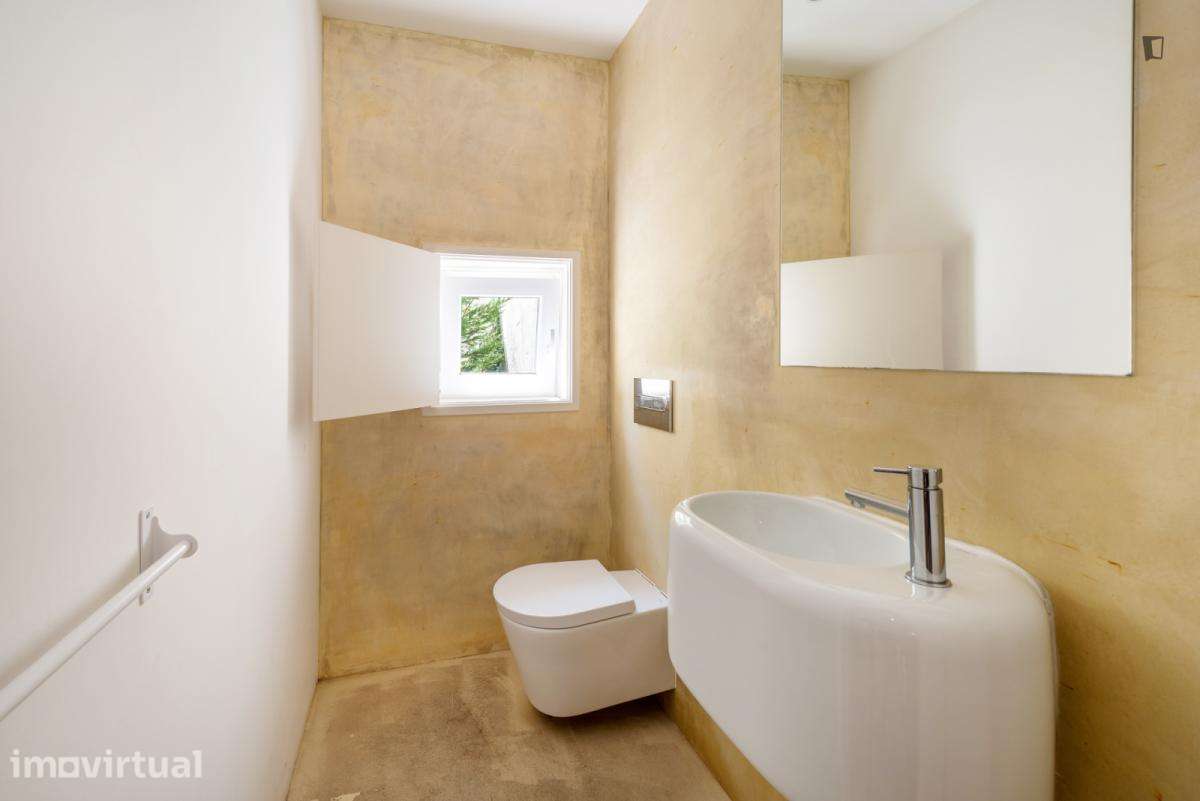 Quarto - localizado em São Bento Lisbon - Grande imagem: 4/12
