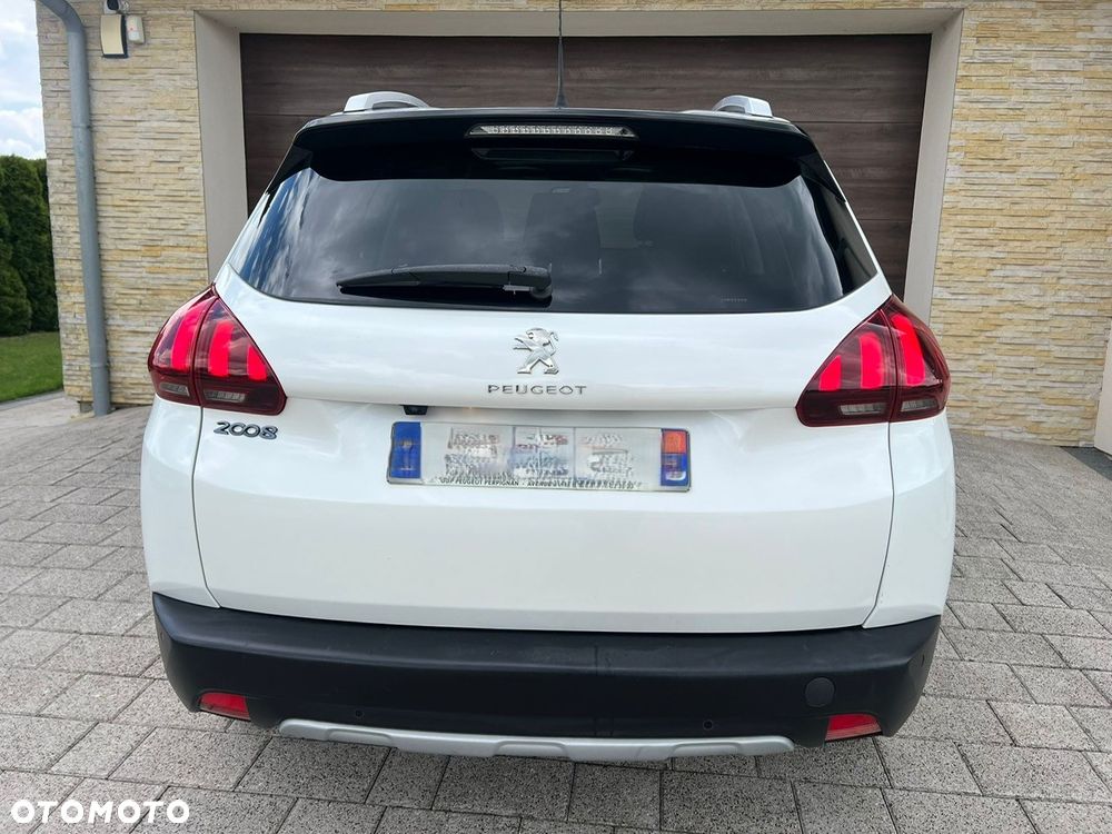 Peugeot 2008 - 9