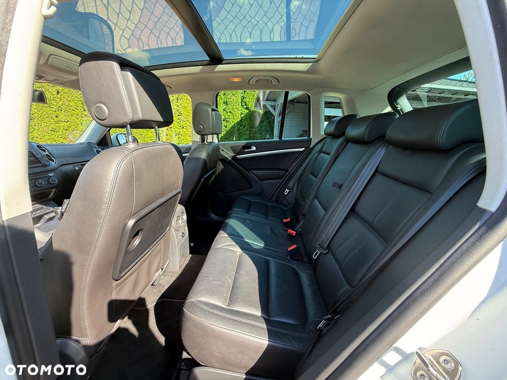 Volkswagen Tiguan 2.0 TDI SCR 4MOTION BlueMotion Technology DSG Track & Style - 25