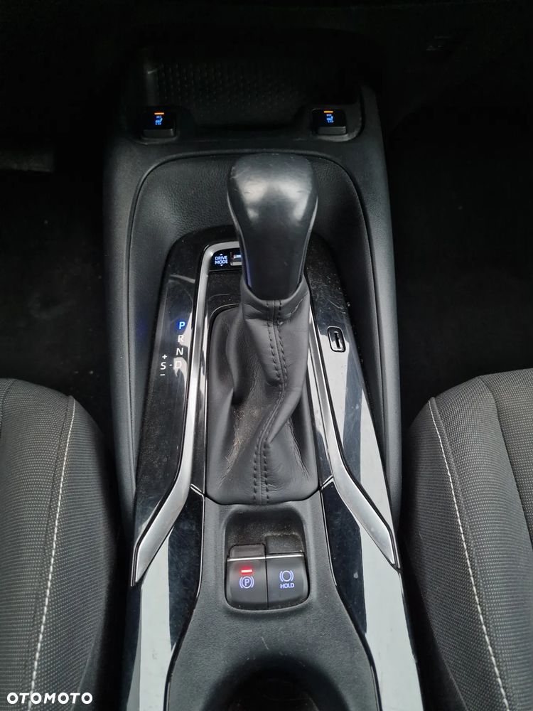 Toyota Corolla 2.0 Business Edition - 18