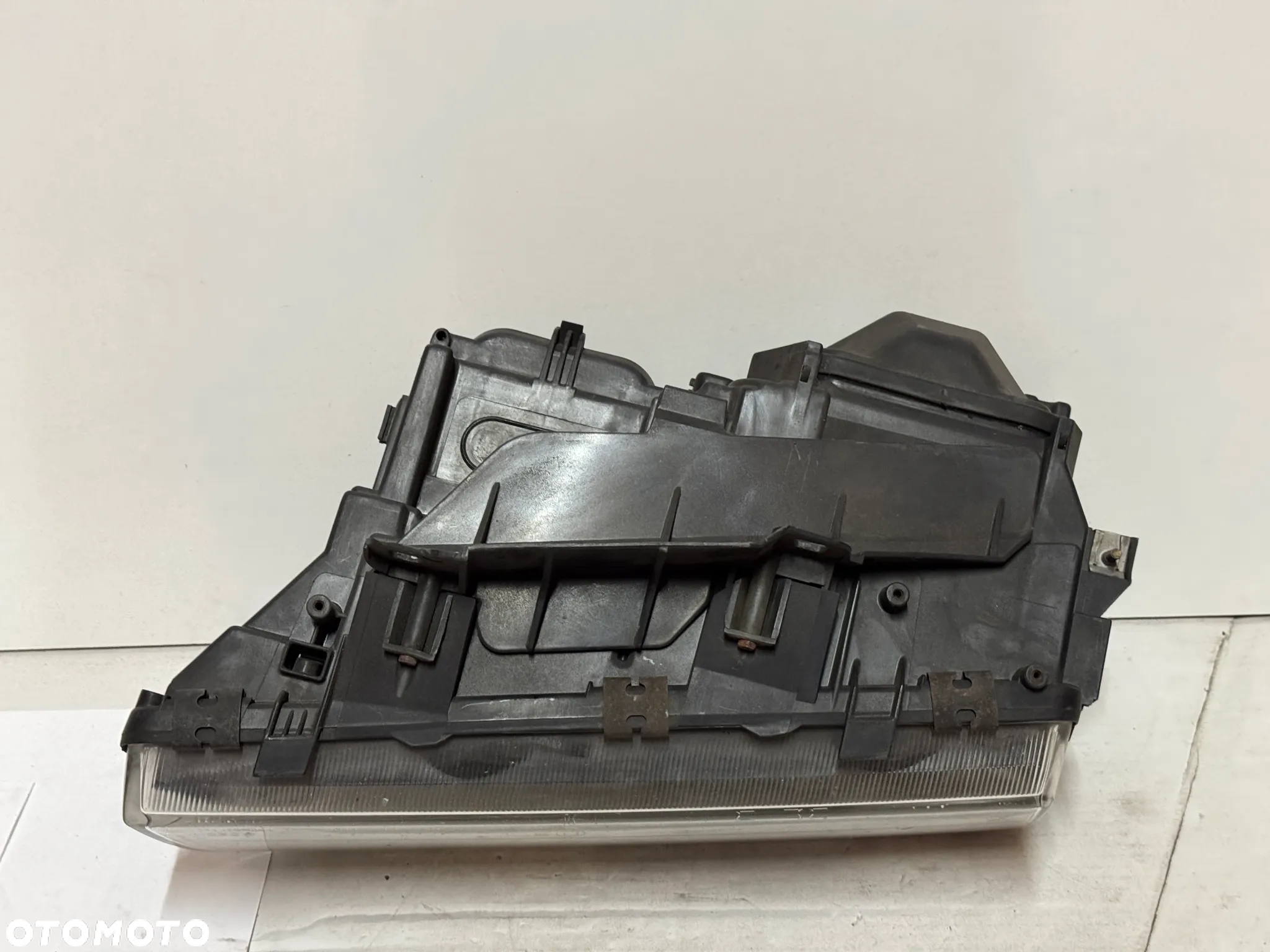 LAMPA REFLEKTOR GŁÓWNY PRAWY BMW 7 E38 SOCZEWKA 1994- - 6