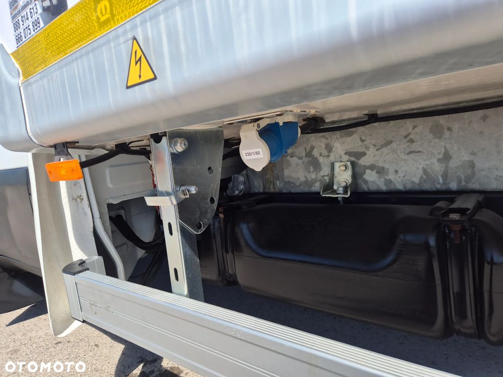 Iveco DAILY 35S15 CHŁODNIA MROŹNIA THERMO KING V-200 MAX FUNKCJA GRZANIA ZASILANIE ZEWNĘTRZNE 230V 2018R - 26