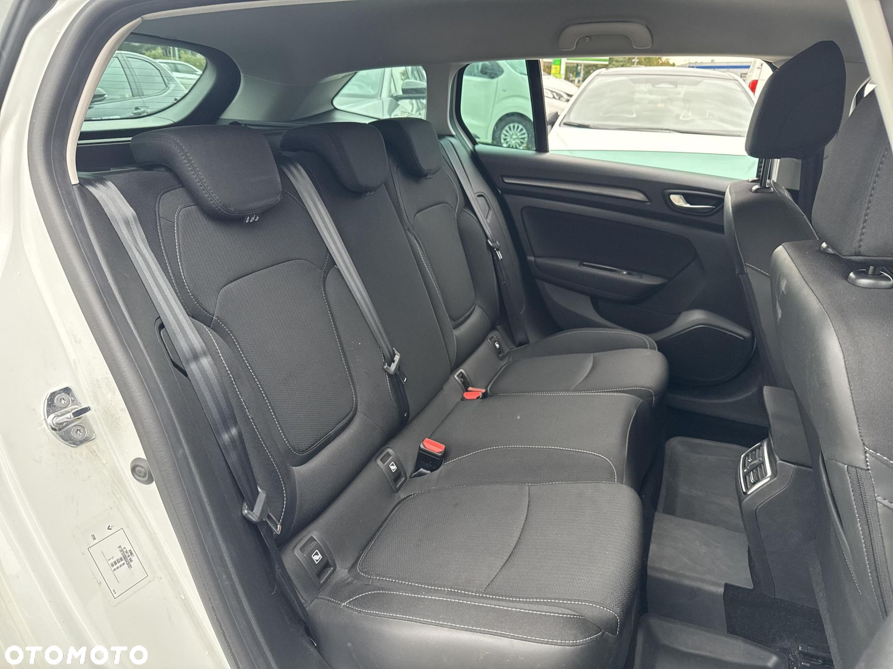 Renault Megane 1.3 TCe FAP Zen - 22