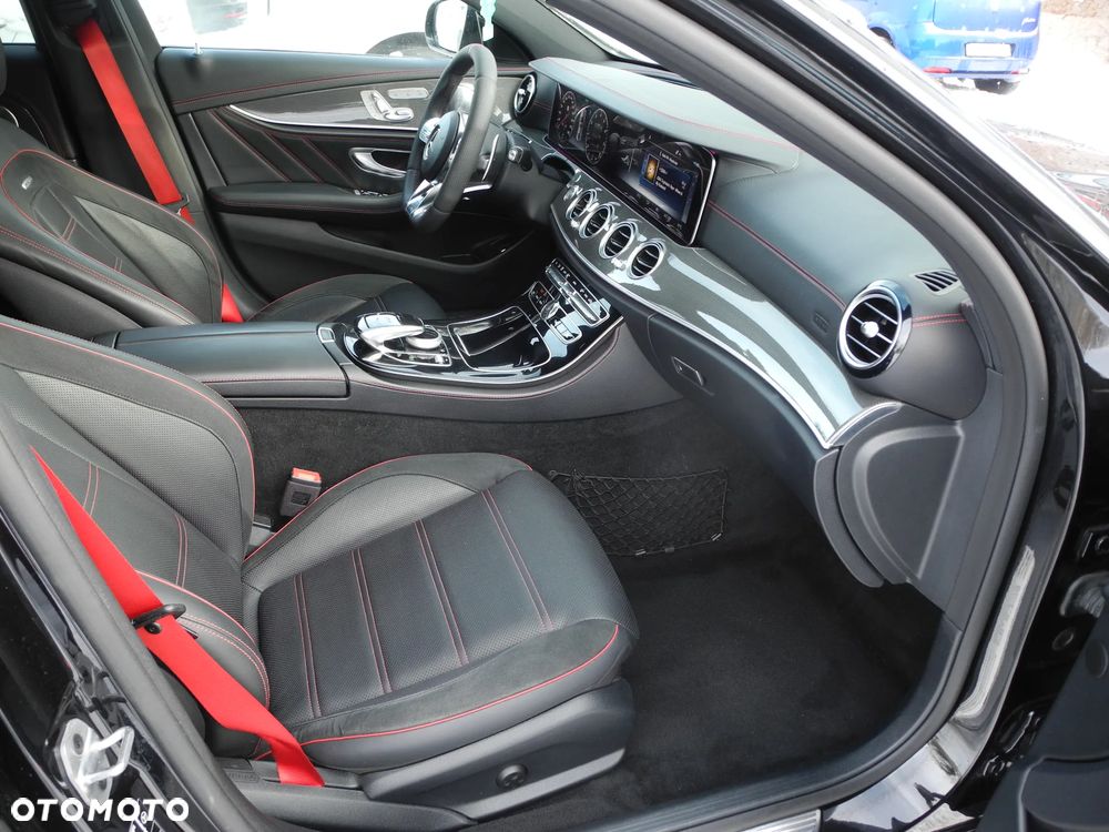 Mercedes-Benz Klasa E - 16