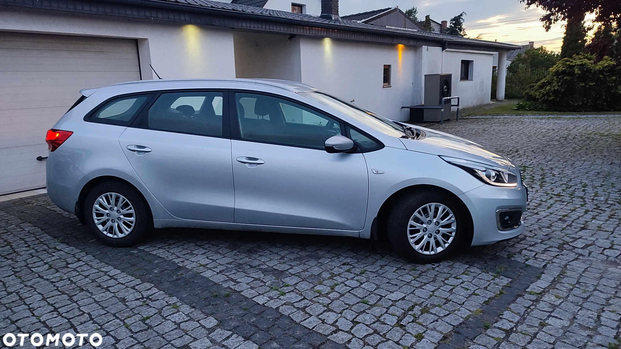 Kia Ceed Cee'd 1.4 CRDi M - 11